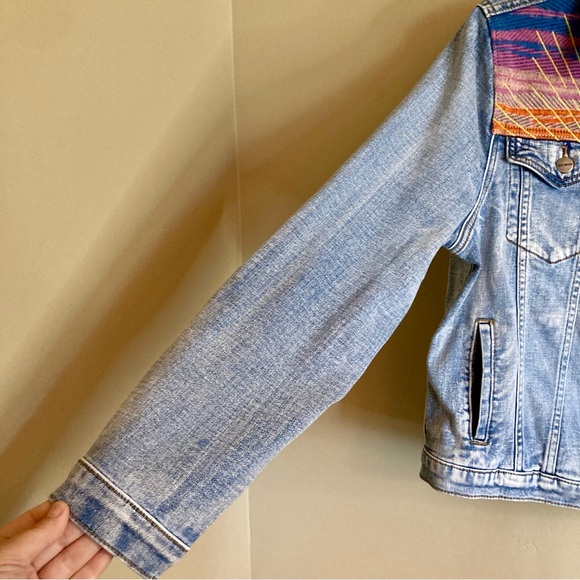 NEW Driftwood Summer Solstice Trucker Jean Jacket Sun Embroidered Medium Wash M - Picture 8 of 16